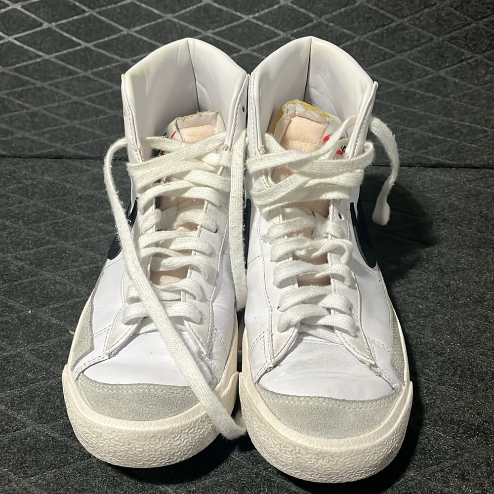 Nike women’s size 8